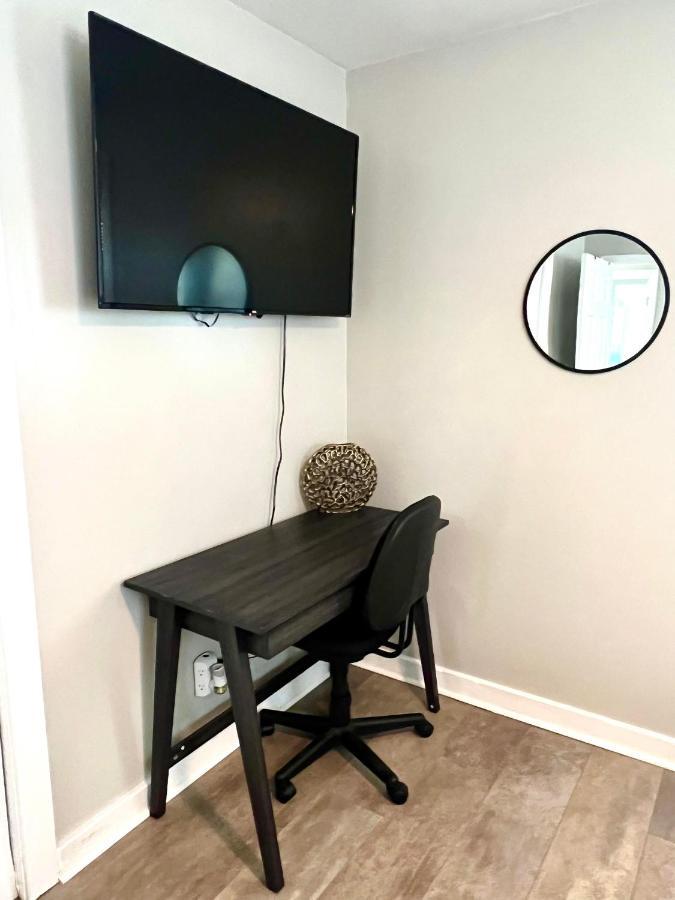 4/2 Home Close To Beach, Centrally Located! Gulfport Exteriör bild